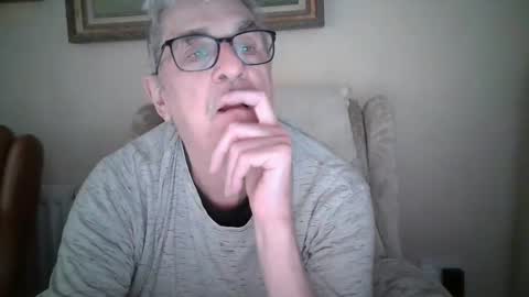 Snapshot of whitebriefs009 chatting on January 11, 10:42 am whitebriefs009 online show from January 11, 10:42 am