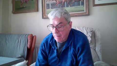 whitebriefs009 online show from May 7, 4:01 pm