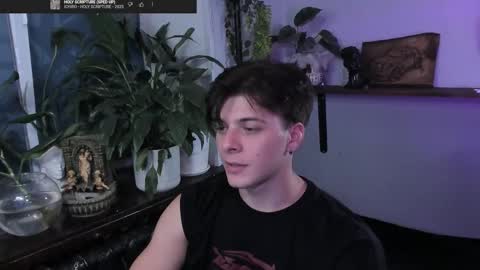 Gus online show from September 30, 7:52 pm