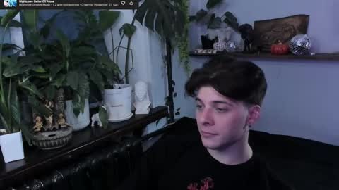 Gus online show from November 30, 8:46 pm