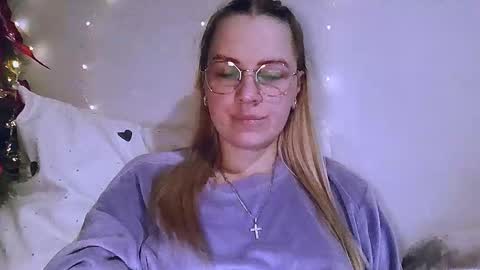 whitehex666 online show from January 5, 5:38 pm