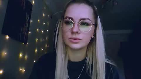 whitehex666 online show from January 7, 10:51 am