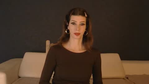 Snapshot of whitequeen888 chatting on October 16, 11:55 am White Queen online show from October 16, 11:55 am