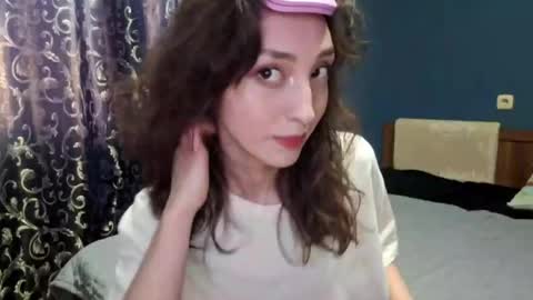 Snapshot of whitleyscianna chatting on April 12, 3:17 pm Cindy online show from April 12, 3:17 pm