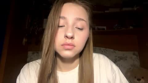 Vicky online show from April 3, 10:08 pm