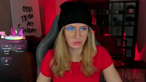 whitneypunnch online show from February 2, 3:11 pm