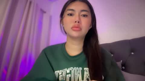 Snapshot of whoss_sofia chatting on January 11, 7:19 pm Sofia online show from January 11, 7:19 pm