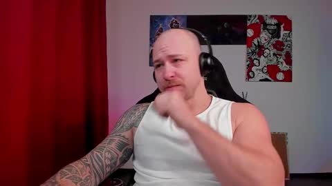 Snapshot of why_you_so_serious chatting on February 23, 4:26 pm VI online show from February 23, 4:26 pm