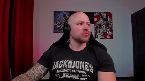 Snapshot of why_you_so_serious chatting on March 4, 5:41 pm VI online show from March 4, 5:41 pm