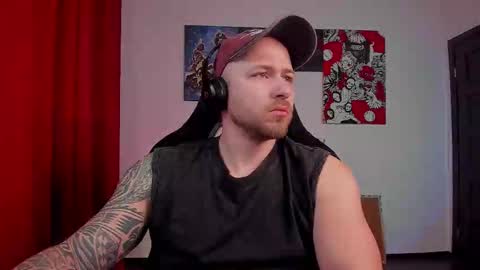 Snapshot of why_you_so_serious chatting on March 19, 6:23 pm VI online show from March 19, 6:23 pm