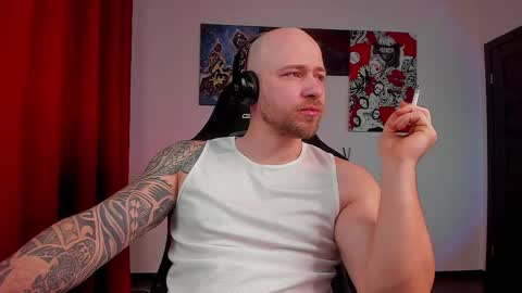 Snapshot of why_you_so_serious chatting on March 23, 4:33 pm VI online show from March 23, 4:33 pm