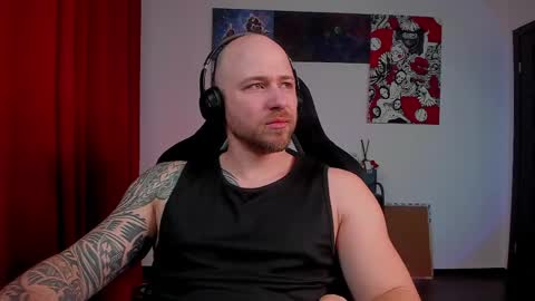 Snapshot of why_you_so_serious chatting on March 25, 6:03 pm VI online show from March 25, 6:03 pm