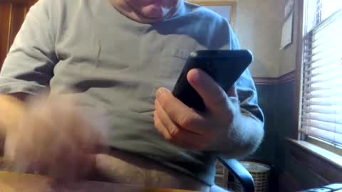 Snapshot of whydog chatting on December 1, 3:39 pm whydog online show from December 1, 3:39 pm