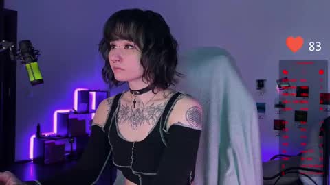 Snapshot of whysosweet chatting on February 18, 11:19 pm iggy iggz online show from February 18, 11:19 pm