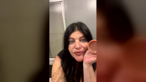 Snapshot of wickedbbwcat chatting on June 19, 5:06 pm Katie Love online show from June 19, 5:06 pm