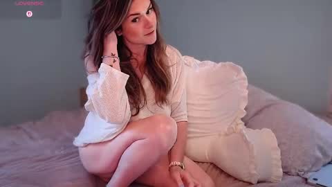 WickedWifeXO online show from May 21, 2:24 pm