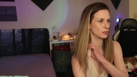 Gretchen  Jimmy online show from November 14, 1:37 am