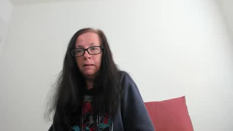 Wiggly Peach Goddess online show from February 9, 3:27 pm