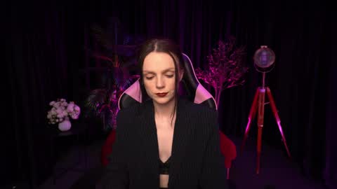 Snapshot of wild_alice_me chatting on April 8, 3:34 pm Alice online show from April 8, 3:34 pm