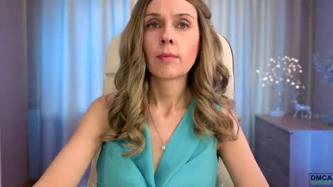 Snapshot of wild_berrrie chatting on April 28, 12:43 pm Alice online show from April 28, 12:43 pm