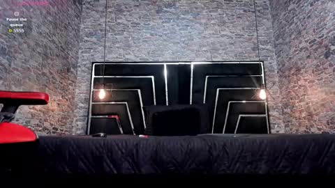 wild_firee_ online show from April 28, 8:14 pm