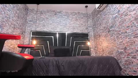 wild_firee_ online show from May 21, 7:54 pm
