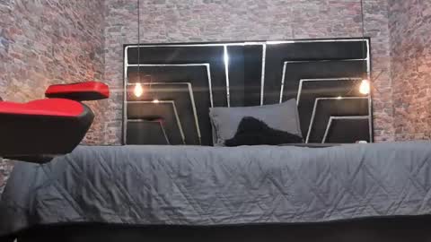 wild_firee_ online show from July 10, 1:14 pm