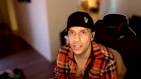 Snapshot of wild_otters chatting on January 29, 4:36 am Wi1d Ott3r online show from January 29, 4:36 am