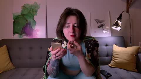 Snapshot of wild_peony chatting on December 8, 8:25 pm wild_peony online show from December 8, 8:25 pm