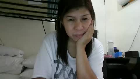 Snapshot of wildbrownchick69 chatting on December 11, 1:26 am WildChick online show from December 11, 1:26 am