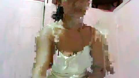 Snapshot of wildchilly_pearl19 chatting on February 9, 3:43 am wildchilly_pearl19 online show from February 9, 3:43 am