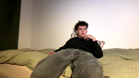 Snapshot of wilddesire18 chatting on March 13, 6:03 pm wilddesire18 online show from March 13, 6:03 pm