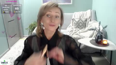 Snapshot of wildelione03 chatting on March 27, 5:57 am Helen online show from March 27, 5:57 am