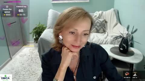 Helen online show from May 6, 6:30 am