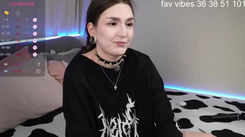 Snapshot of wilder_weinn chatting on May 2, 12:59 am .. alice .. online show from May 2, 12:59 am