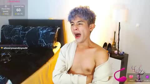 Snapshot of wildesttwinky chatting on April 16, 9:39 pm Arvie Rubio online show from April 16, 9:39 pm