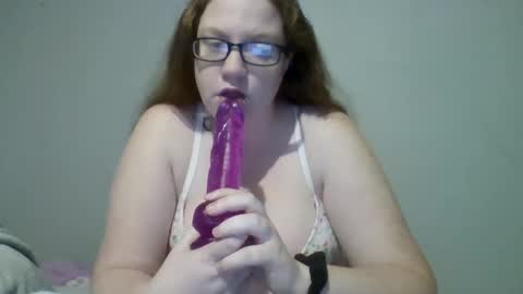 wildfantasy93 online show from October 8, 4:15 pm