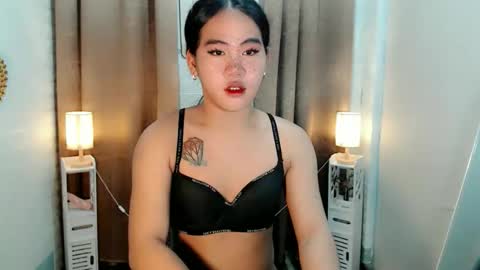 Snapshot of wildhotcore chatting on April 2, 5:38 am Lianelaiza online show from April 2, 5:38 am