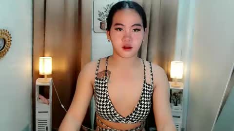 Snapshot of wildhotcore chatting on April 3, 6:55 am Lianelaiza online show from April 3, 6:55 am