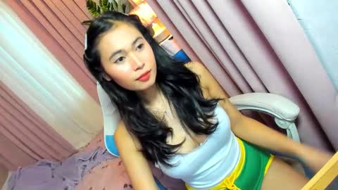 CHRISTINE online show from November 16, 7:47 am