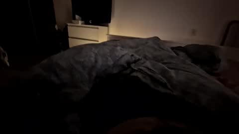 Snapshot of wildmike93 chatting on October 10, 8:30 pm wildmike93 online show from October 10, 8:30 pm