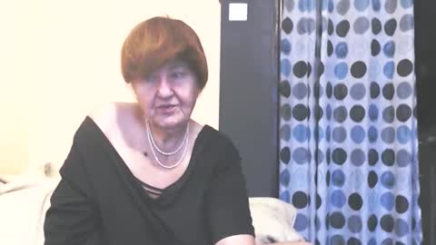 WildRedCat online show from November 29, 10:29 am