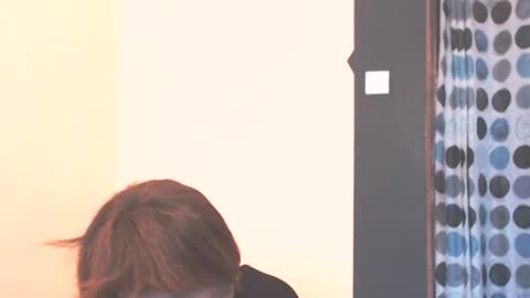 WildRedCat online show from January 18, 10:30 am