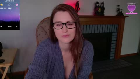 Snapshot of wildsouthernpeach chatting on April 29, 4:22 pm Ivy online show from April 29, 4:22 pm