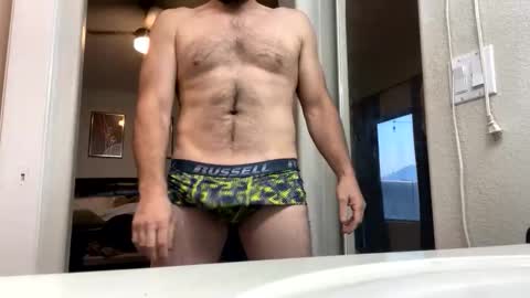 Snapshot of wildtravelers chatting on November 1, 12:34 am wildtravelers online show from November 1, 12:34 am