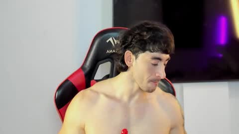 will_ferrari300 online show from February 24, 5:16 am