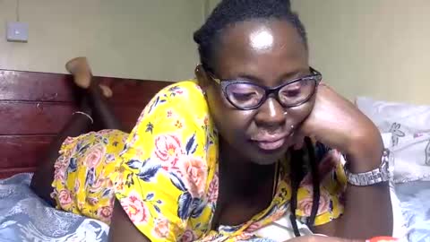 Snapshot of willa_sara chatting on March 15, 8:15 pm Willa Sara online show from March 15, 8:15 pm