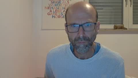 Snapshot of willbillbillwill chatting on September 30, 8:36 pm Lilian online show from September 30, 8:36 pm