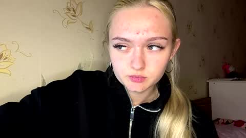 Sophia online show from April 27, 3:21 pm