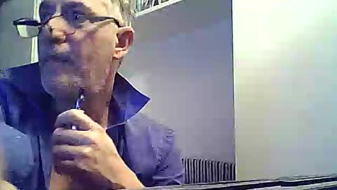 Willfire71 online show from December 3, 6:15 am